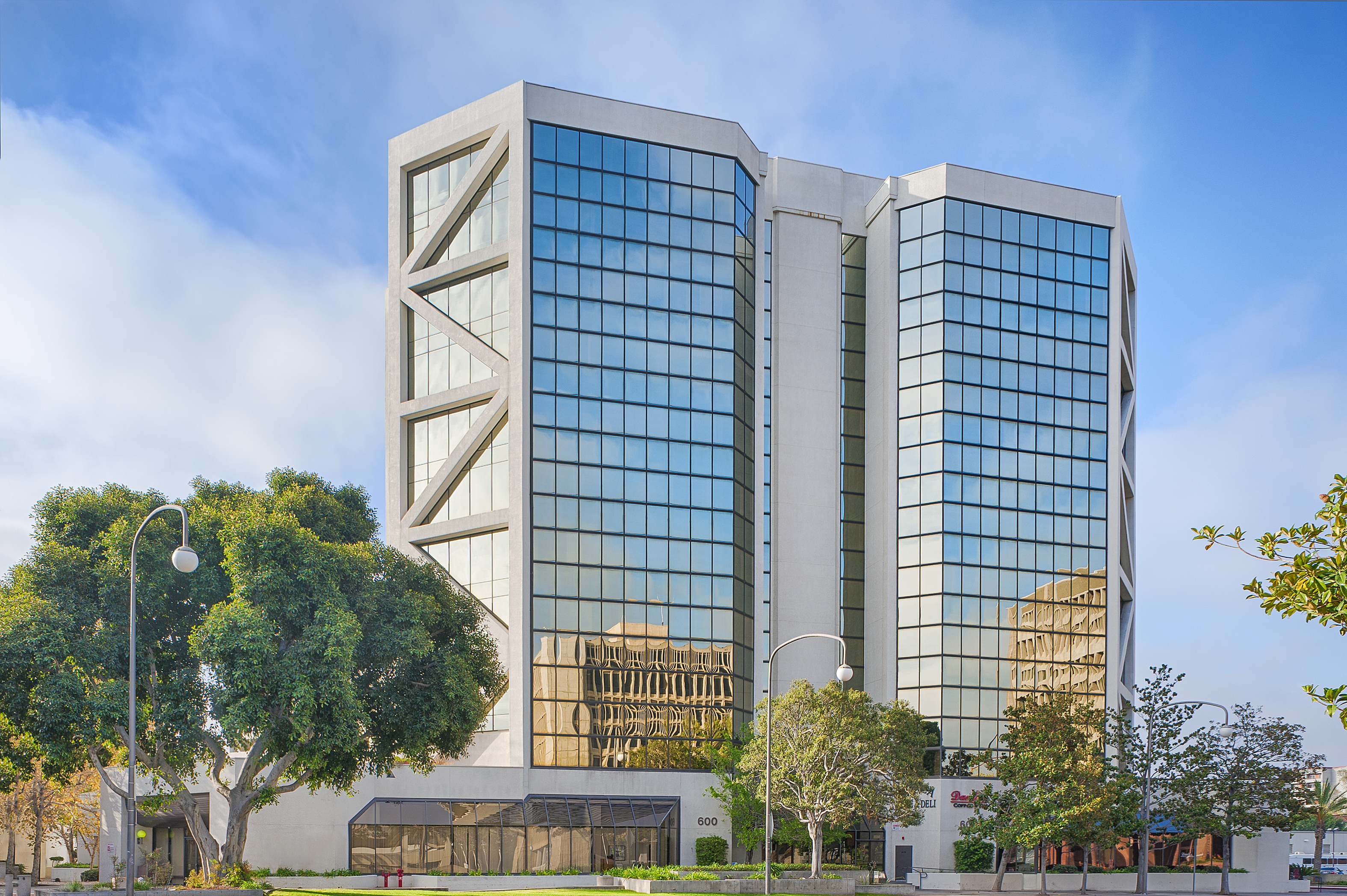 600 W Santa Ana Blvd Front Elevation 1 Sunny Hills Management Co 600-w-santa-ana-blvd-front-elevation-1-sunny-hills-management-co